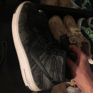 air force 1 flyknit mid